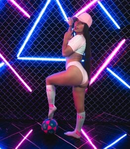 I've thought of several things to do with you... do you want me to give you a spoiler? de miss__allison  6 Imagens