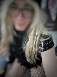 MikahLee6 Public Pic 3