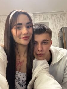 I'm with my friend Sofia. de DenisSofiaa  9 photos