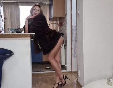 fuck_friendsxxx teasing gonzo Hình 2