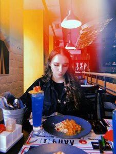 Alice_Bailey Public Pic 5