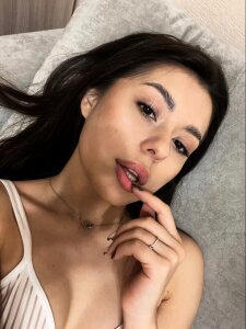 AlveraCappola Not everyone can handle a girl who knows what she wants Pic