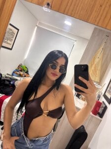 Seliinna-Kyle Public Pic 2