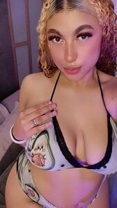 Sienna_Lux Public Pic 3