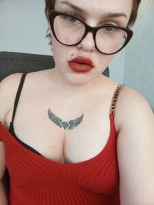 KamillaJei red new dress Pic