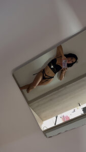 ScarlettWet9 A look to misbehave 😈🔥 Pic 3