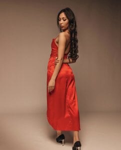 Viktoria_Grand Lady in Red Pic 3