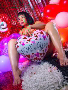 annie_wigg happy valentine's day Photo 5