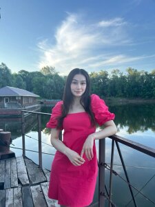 SoExcitedGirl lovely lake! Pic 4