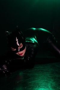 LauraWifeness The cat without a leash Pic 7