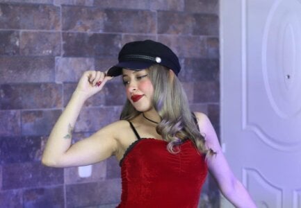 Taste me ❤️‍🔥 de _naughty_angel_  2 Imagens