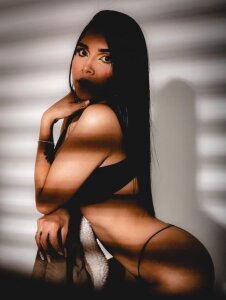 Join Ainara-Sexy Live Sex Chat - Profiles, Reviews, & Porn