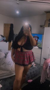 brunetteGirl274 Public Pic 2