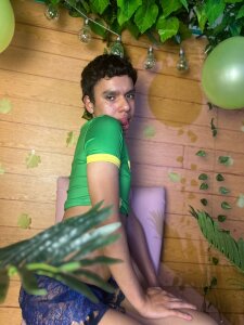 Spencer__Michaels: Public ( 3 фото)