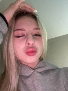 MonaChasey Say hello <3 Pic 2