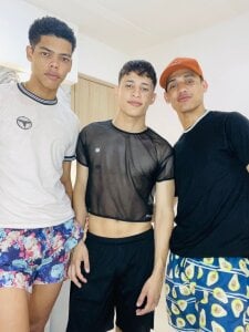 YOUNG_GUYS1 Public slika