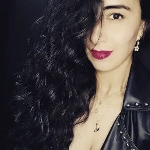 christine-x Public Pic 5