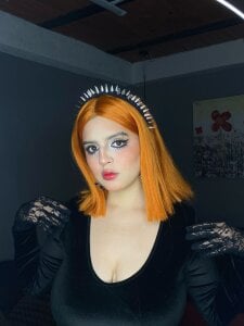scarleth_shadow YOUR GOTH FAVORITE🖤🧡 Pic 9