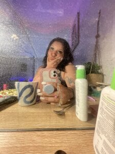 RamonaBunny Stoned selfies hehehe xx Pic 5