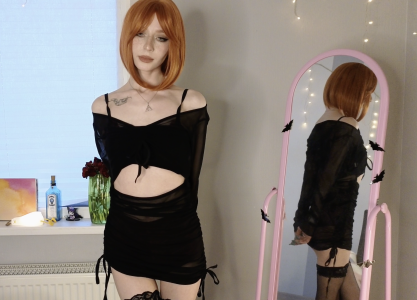 Sylvia from "In Time" 🖤🔥 od sweetuniporn  snímek