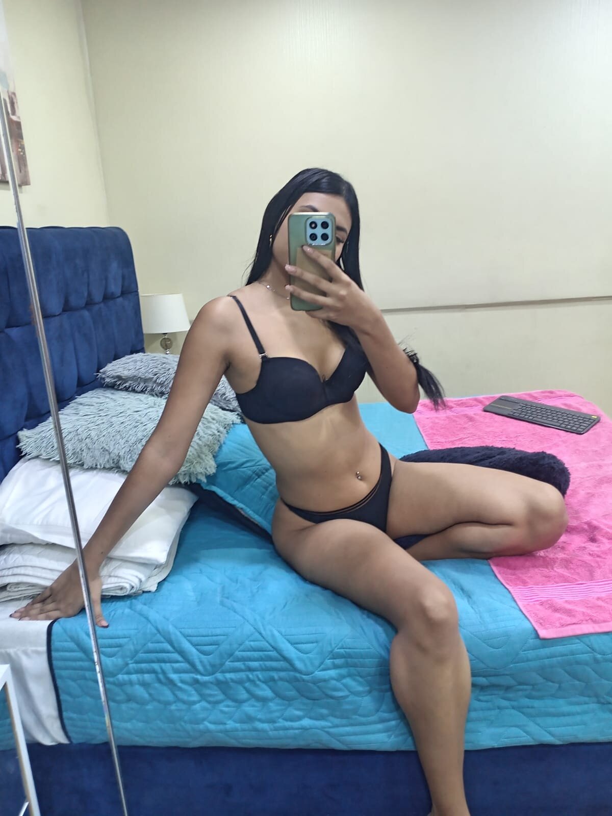 MaddieQuinn 님의 트렌드 중인 사진  1764개