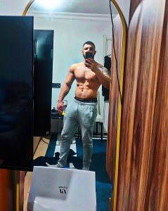 hs_alihn Public Pic 4