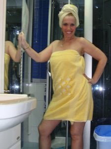 HappyWomanOn Public Pic 7
