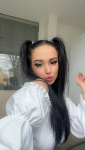 EvvaLovvia Public Pic 8