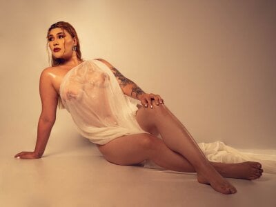 Celeste_Presstigge kullanıcısının sensuous albümü -  4 fotoğraf