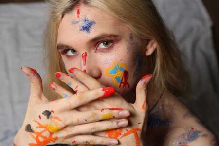 Naomi_BlondiePaint on me图片 2