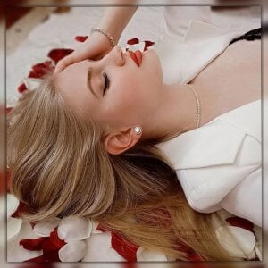 Emmastonofiend Public Pic 3