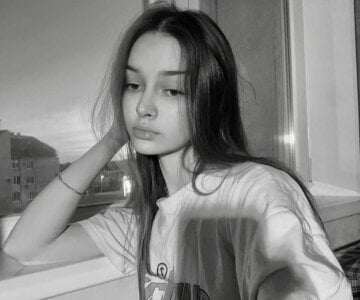 ElzaTuccillo Public slika