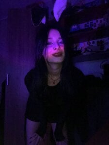 DarcyAspacio Neon liights Pic