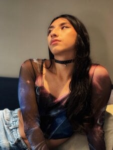 IsabelleDaza: Public ( 5 фото)