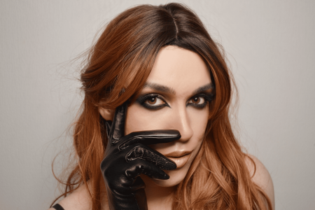 Larisa_Sign Public Pic