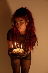 MizzHell Happy Birthday To Me Foto 3