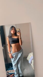 sofi_leonpink Public Pic 3