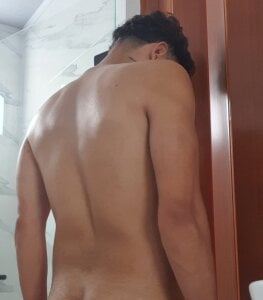 Emylio_Vega Public Pic 4