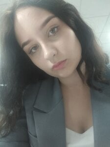 RamonaLarason Public Kuva