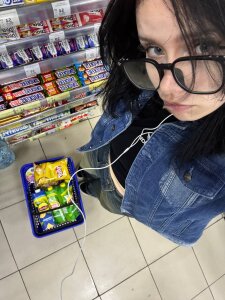 Eva_blo0m Public Pic 3