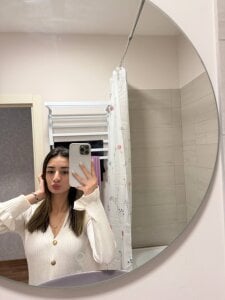 MableHort Getting Ready for Some Holiday Cheer 🎅🏼🎄 Pic