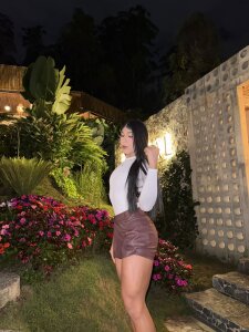 Aleja_evangeline's DINER TIME Sex Photo 2