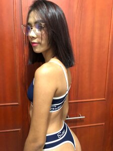 lovely_lizz Public Pic 3