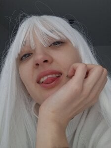 MarylynnMiyagawa White vibe зображення 3