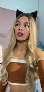 Tiffany_Rousse_ Public Pic 2