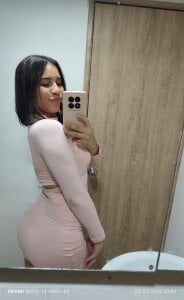 IsaSkinny Public  5. fénykép