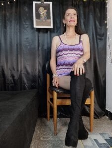 LeanaMaturee Purple, curves and lots of fun 💜 Fotka 5