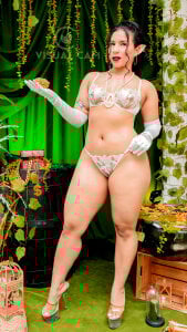 Sofi_Perez_ Feeling lucky? Come and find out why 🍀 Poză 3