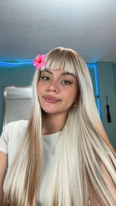 Emerald_Sparkles_ 💛Out of the camera💖 Pic 7