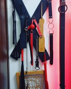 lorna_cox_bdsm slave toys and dungeon Pic